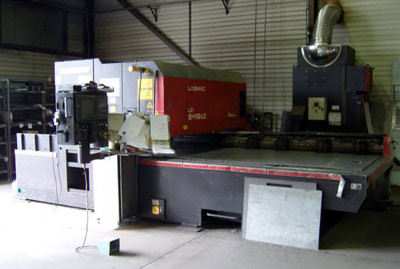 ATOVAL TOLERIE: centre de d&eacute;coupe laser &agrave; commande num&eacute;rique.